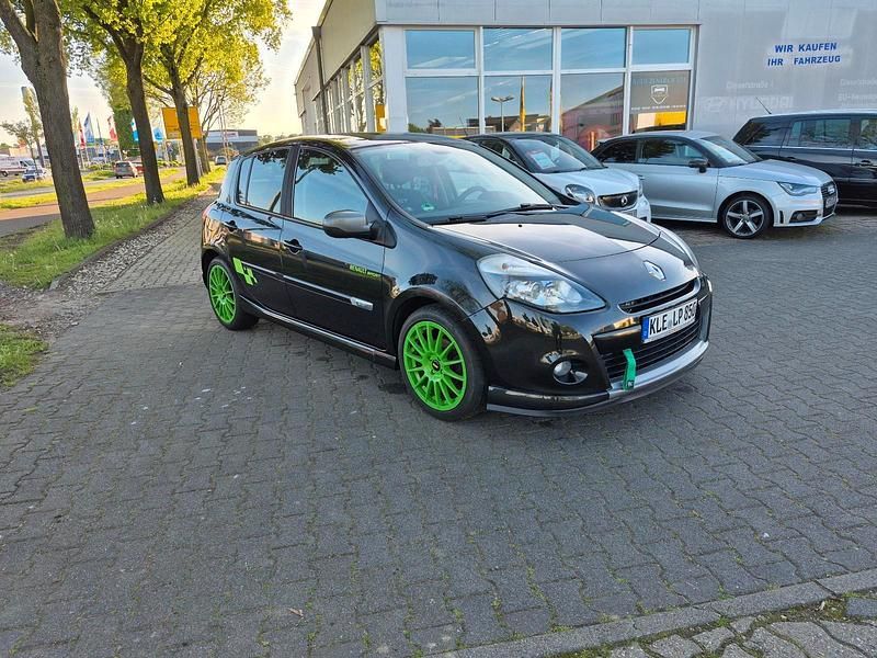 Schwarz Gebraucht 2011 Renault Clio II GT Limousine | 5.190 € (Fairer Preis) - Bild 1/4