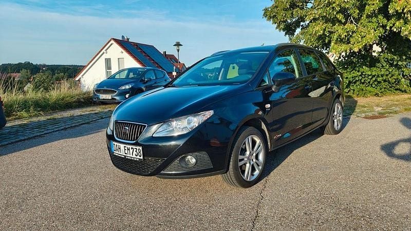 Schwarz Gebraucht 2012 Seat Ibiza Copa Limousine | 3.800 € (Guter Preis) - Bild 1/4