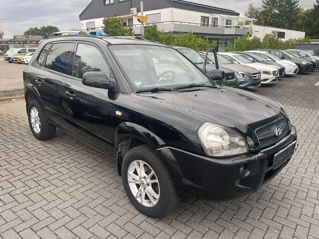 Gebraucht Hyundai Tucson GLS 141 PS (103 kW) 2005 Schwarz SUV