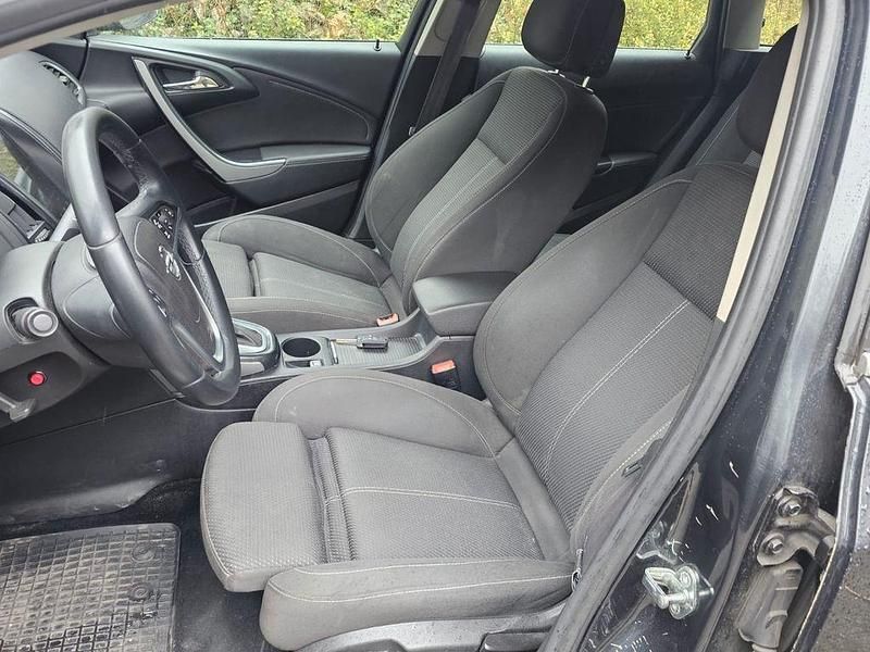 Gebraucht Opel Astra Edition 165 PS (121 kW) 2014 Schwarz Kombi