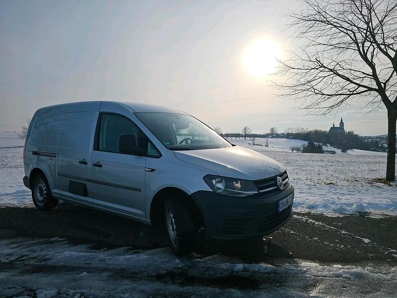 Gebraucht VW Caddy Maxi 102 PS (75 kW) 2017 Andere farben Van / Kleinbus