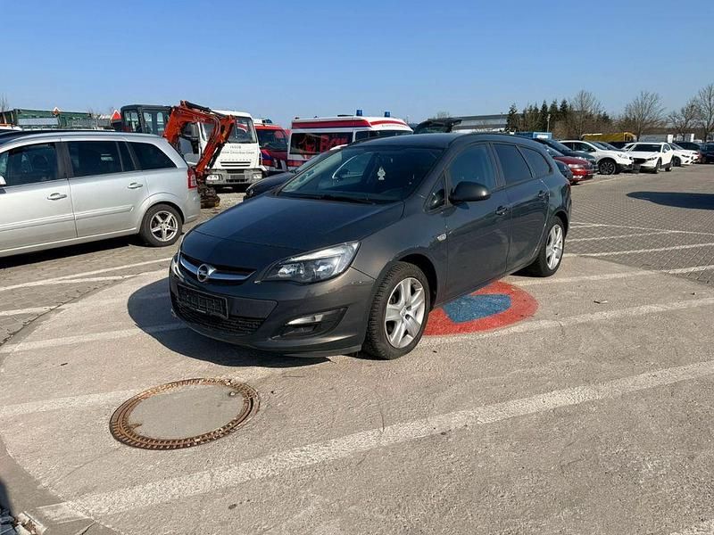 Gebraucht Opel Astra Edition 165 PS (121 kW) 2014 Grau Limousine