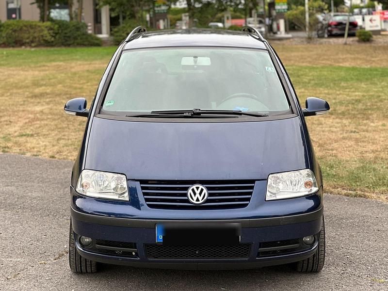 Blau Gebraucht 2005 VW Sharan Van / Kleinbus | 2.900 € (Fairer Preis) - Bild 1/4
