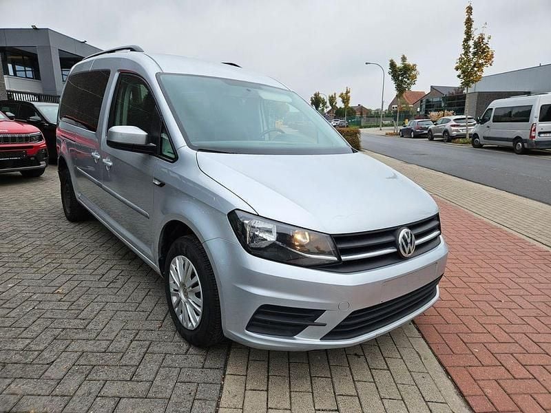 Gebraucht VW Caddy Maxi 102 PS (75 kW) 2018 Silber Van / Kleinbus