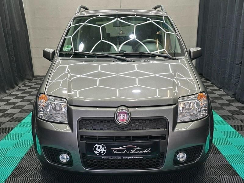 Occasion Fiat Panda 101 ch (74 kW) 2009 Gris Citadine