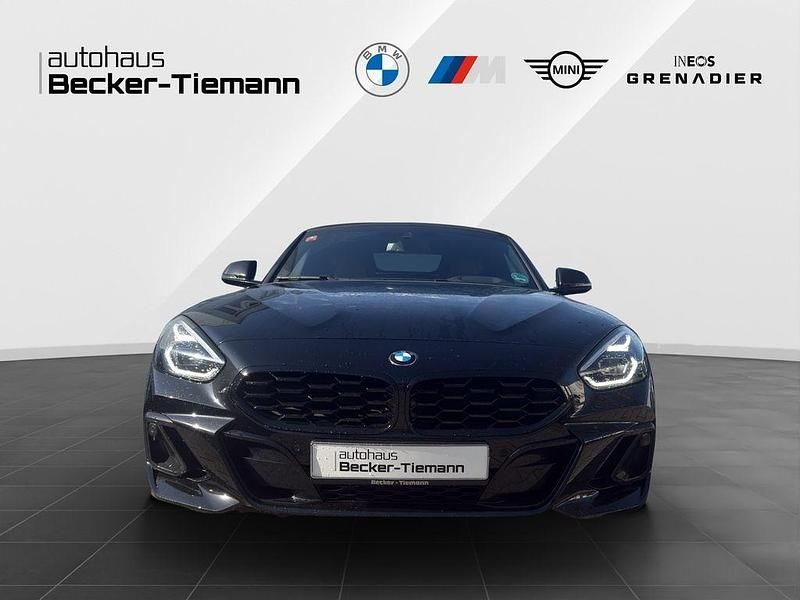Gebraucht BMW Z4 Efficient Dynamics 197 PS (144 kW) 2025 Saphirschwarz Cabrio