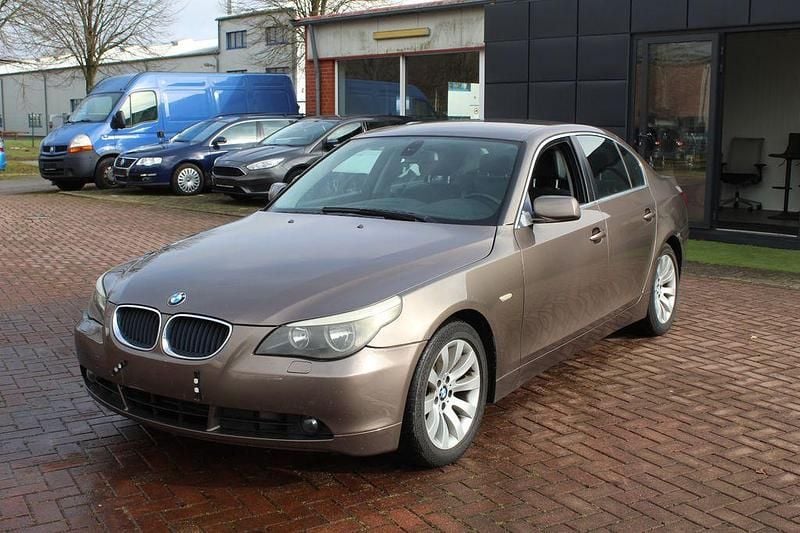 Gebraucht BMW 525 2004 Braun Limousine