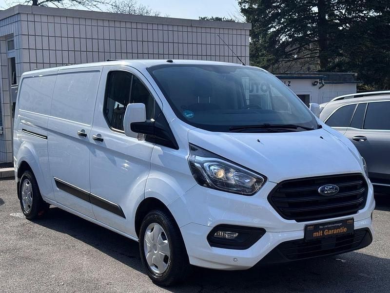 Gebraucht Ford Transit Custom Trend 131 PS (96 kW) 2018 Weiß Van / Kleinbus
