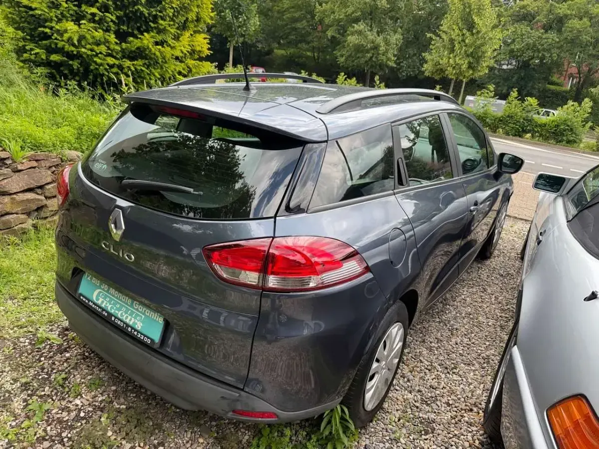 Gebraucht Renault Clio Expression 73 PS (53 kW) 2020 Titangrau Kombi