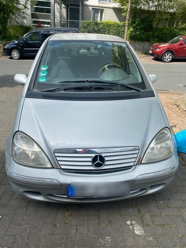Grau Gebraucht 2001 Mercedes A170 Limousine | 1.250 € - Bild 1/3