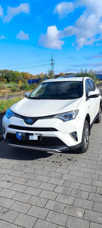 Weiß Gebraucht 2016 Toyota RAV4 Hybrid SUV | 17.000 € (Fairer Preis) - Bild 1/4
