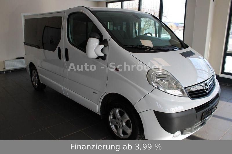 Gebraucht Opel Vivaro 114 PS (83 kW) 2014 Weiß Van / Kleinbus