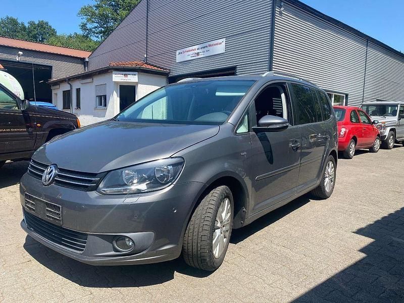Grau Gebraucht 2013 VW Touran Life Van / Kleinbus | 12.999 € (Fairer Preis) - Bild 1/4