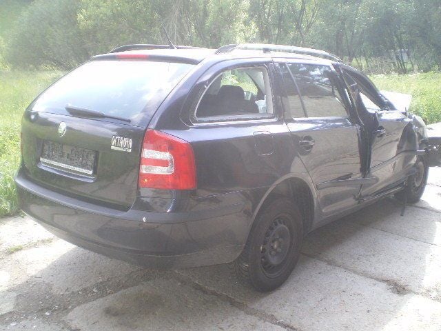 Gebraucht Skoda Octavia Ambiente 116 PS (85 kW) 2005 Schwarz metallic Kombi