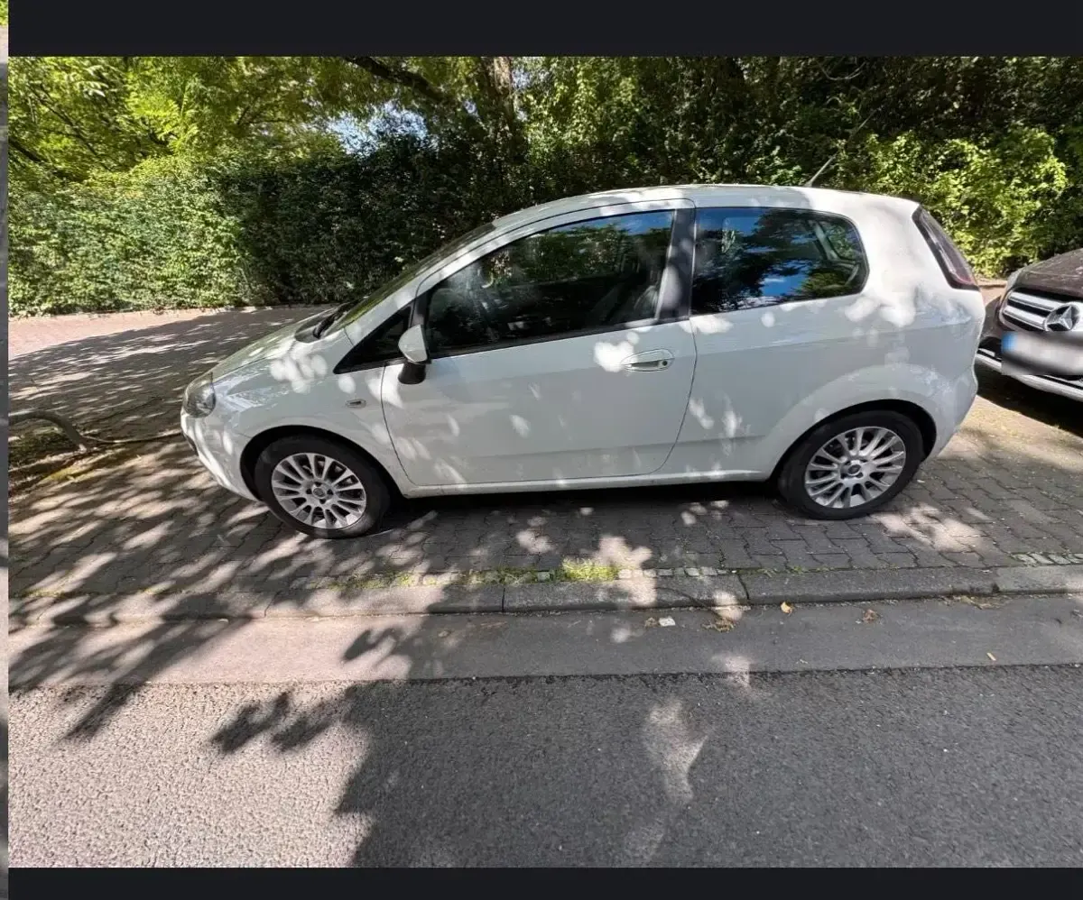 Gebraucht Fiat Punto Evo 135 PS (99 kW) 2011 Weiß Kleinwagen