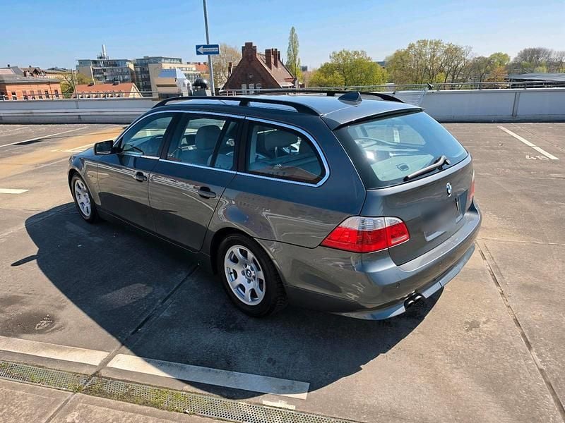 Usata BMW 525 177 CV (130 kW) 2005 Grigio Station wagon