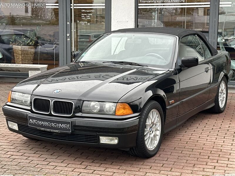 Schwarz Gebraucht 1996 BMW 318 Cabriolet Sport Line Cabrio | 7.450 € (Fairer Preis) - Bild 1/4