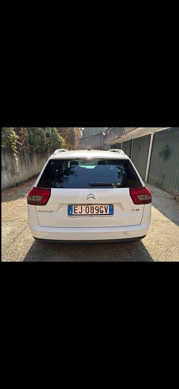 Weiß Gebraucht 2011 Citroën C5 Exclusive Limousine | 3.990 € (Fairer Preis) - Bild 1/4