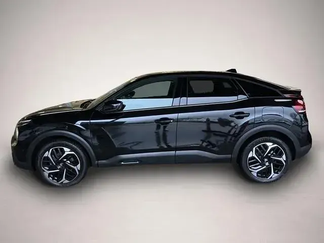 Gebraucht Citroën C4 Shine 131 PS (96 kW) 2023 Manufacturer SUV