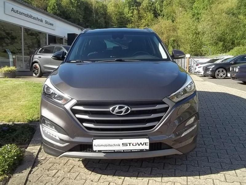 Gebraucht Hyundai Tucson 177 PS (130 kW) 2017 Moon rock SUV