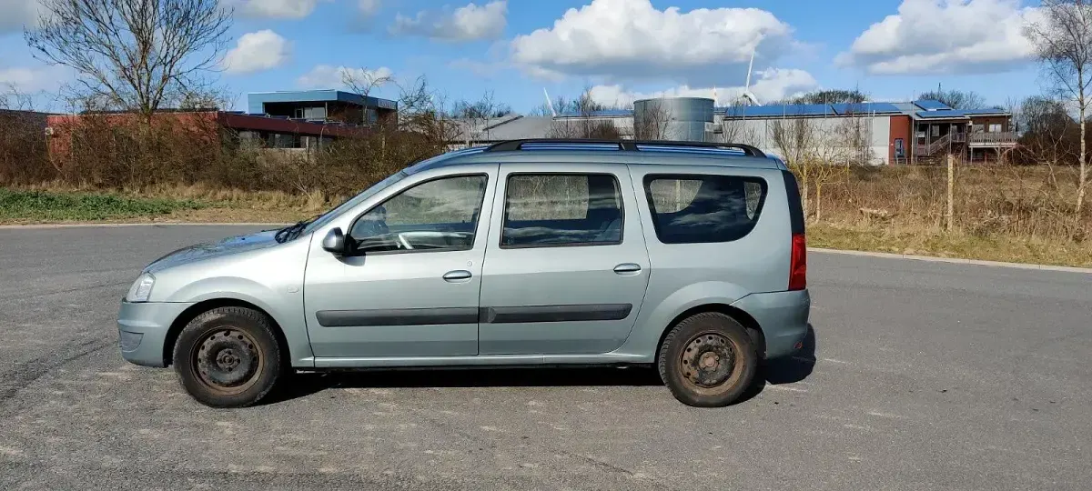 Occasion Dacia Logan 105 ch (77 kW) 2009 Gris Berline