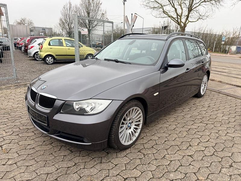 Grau Gebraucht 2006 BMW 318 Kombi | 3.999 € (Fairer Preis) - Bild 1/4