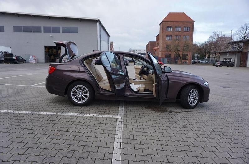 Gebraucht BMW 316 136 PS (100 kW) 2014 Braun Limousine