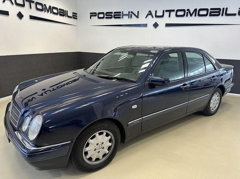 Gebraucht Mercedes E300 Elegance 136 PS (100 kW) 1996 Blau Limousine