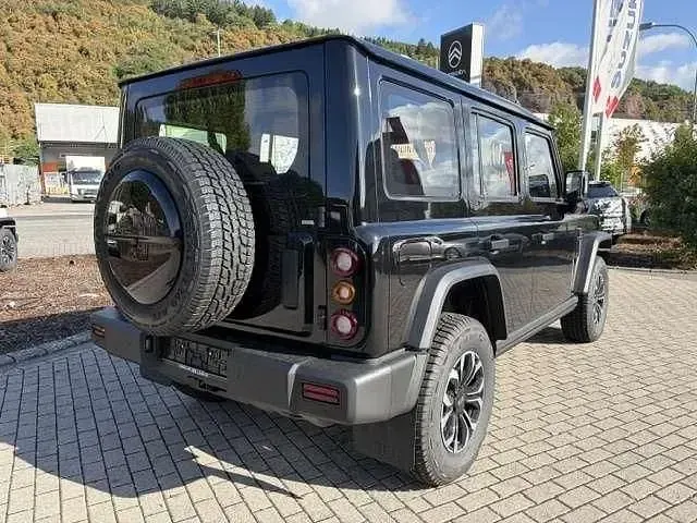 Neu BAW 212 166 PS (122 kW) 2026 Grün SUV