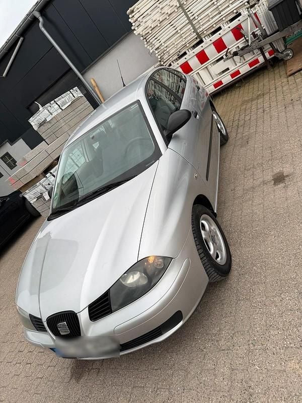 Gebraucht Seat Ibiza 75 PS (55 kW) 2004 Grau Kleinwagen