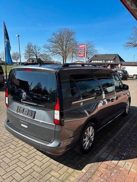 Gebraucht VW Caddy Maxi Life 122 PS (89 kW) 2022 Grau Van / Kleinbus