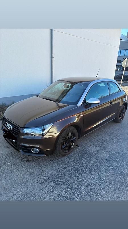 Gebraucht Audi A1 S-Line 90 PS (66 kW) 2011 Braun Kleinwagen