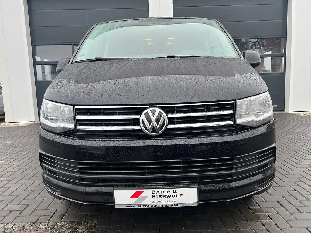 Gebraucht VW Caravelle Comfortline 150 PS (110 kW) 2016 Deep black perleffekt Van
