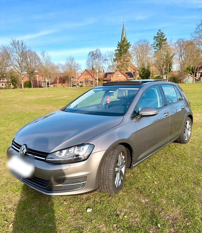 Gebraucht VW Golf VII Highline 150 PS (110 kW) 2014 Grau Kleinwagen