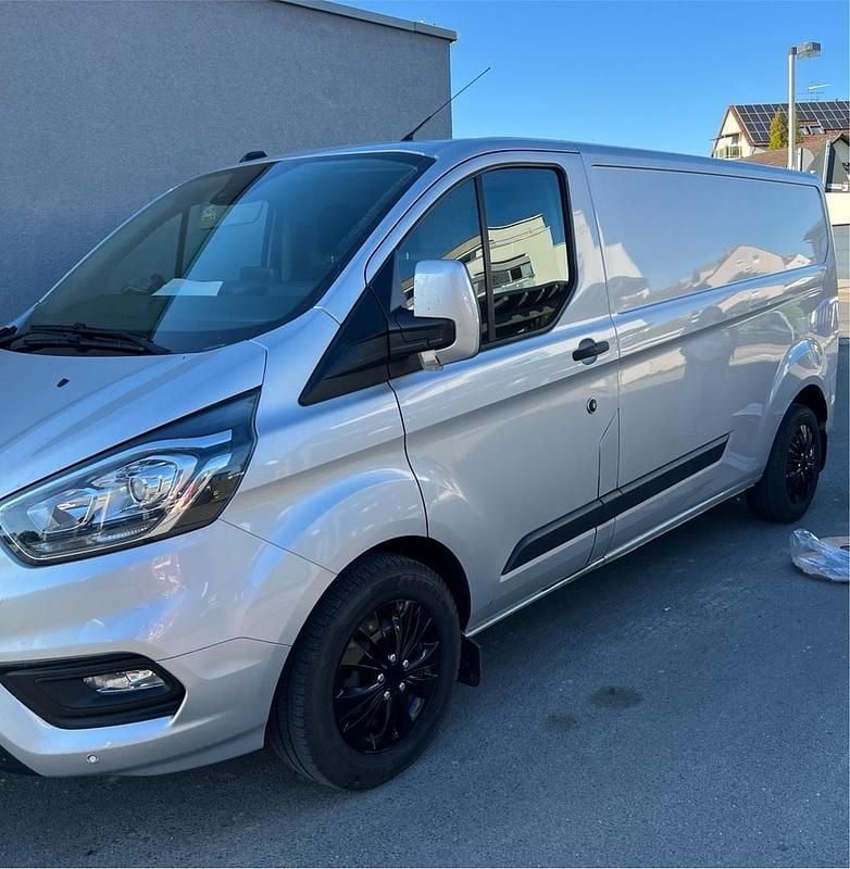 Gebraucht Ford Transit Custom 131 PS (96 kW) 2020 Silber Van / Kleinbus