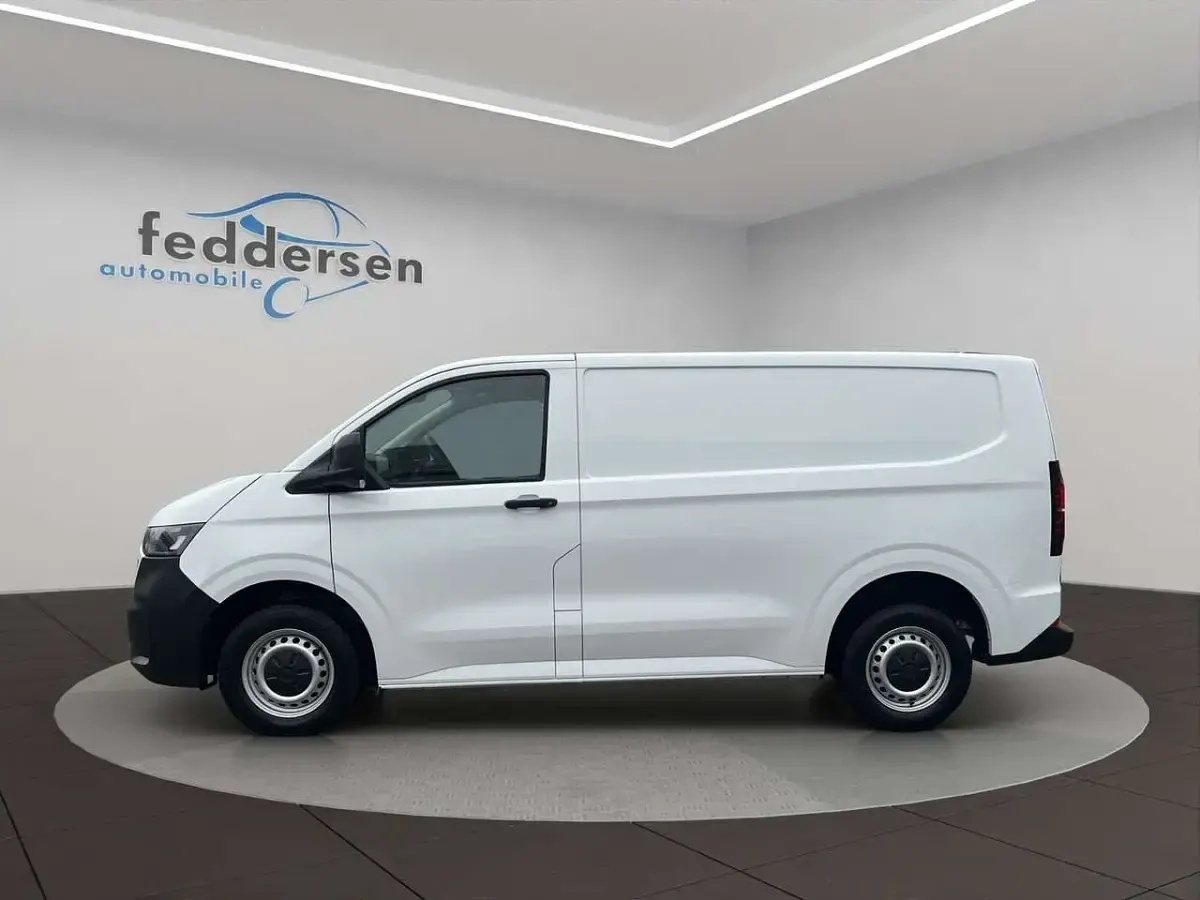 Gebraucht VW Caravelle 110 PS (80 kW) 2025 Clear white Van
