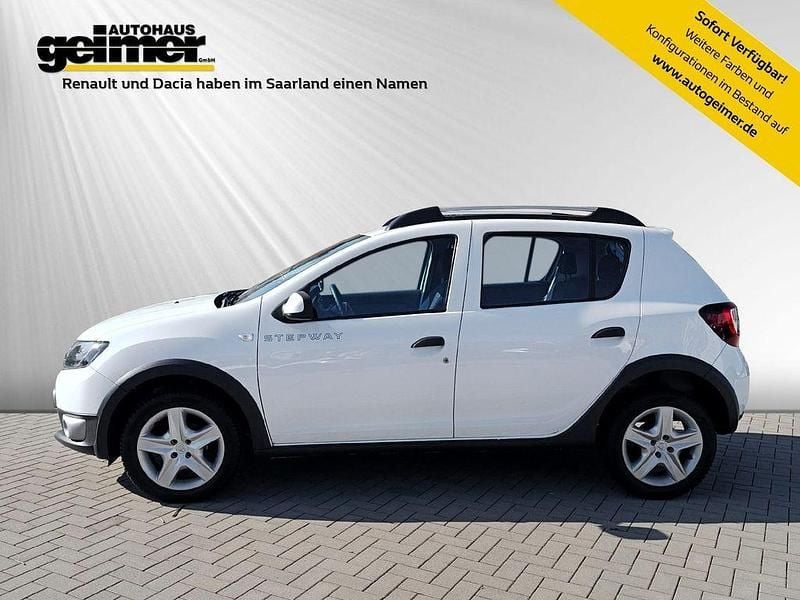 Gebraucht Dacia Sandero Stepway Ambiance 90 PS (66 kW) 2016 Weiß Limousine