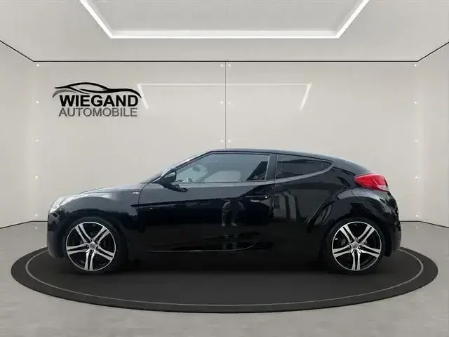 Gebraucht Hyundai Veloster Trend 140 PS (102 kW) 2014 Schwarz Kleinwagen