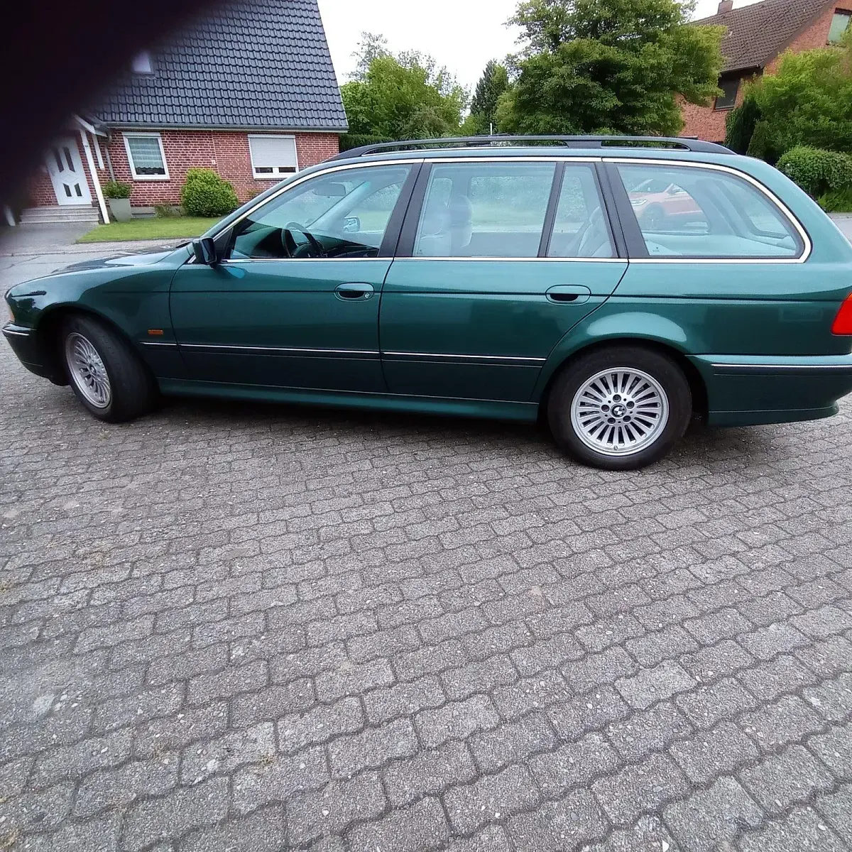 Gebraucht BMW 528 190 PS (139 kW) 1997 Grün Kombi
