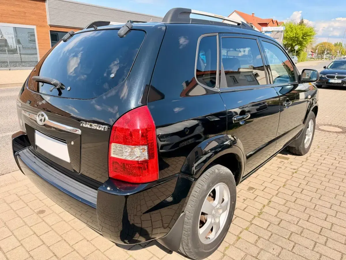 Gebraucht Hyundai Tucson GLS 141 PS (103 kW) 2005 Schwarz SUV