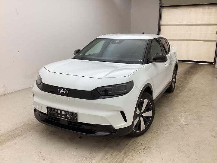 Weiß Gebraucht 2024 Ford Capri Extended Range SUV | 41.000 € (Superpreis) - Bild 1/4