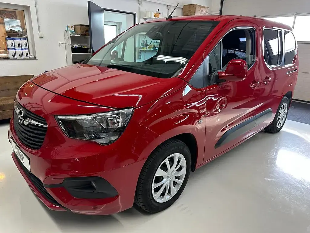 Gebraucht Opel Combo Life Edition 110 PS (80 kW) 2019 Rot Limousine