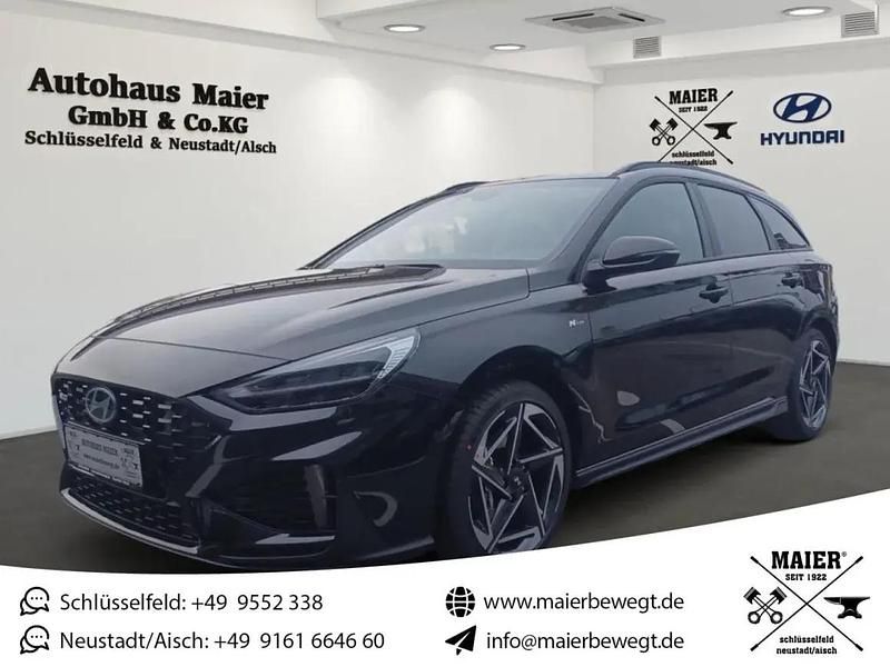 Neu Hyundai i30 N Line 140 PS (102 kW) 2025 Abyss black / mic Kombi