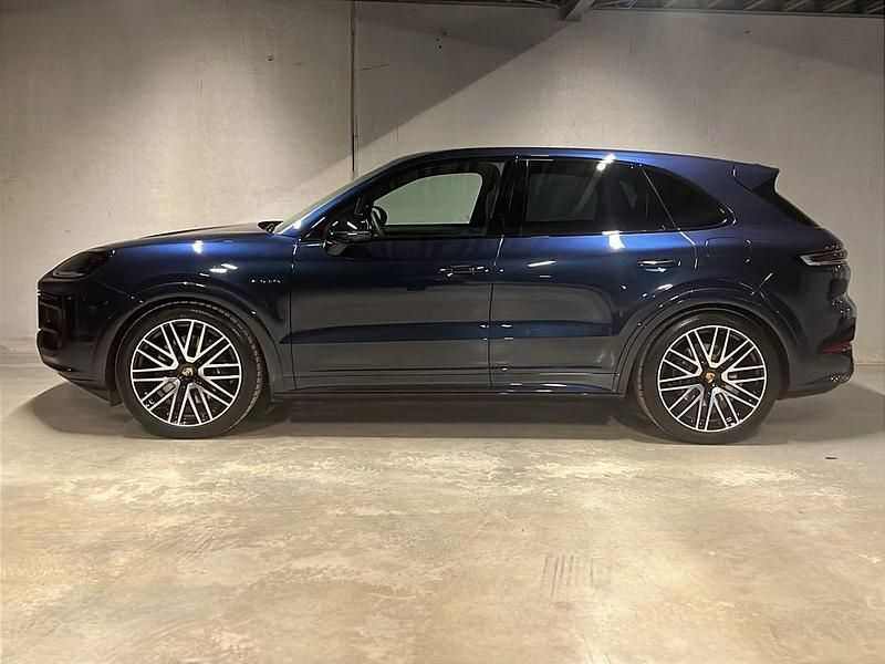 Neu Porsche Cayenne Black Edition 470 PS (345 kW) 2025 Blau SUV