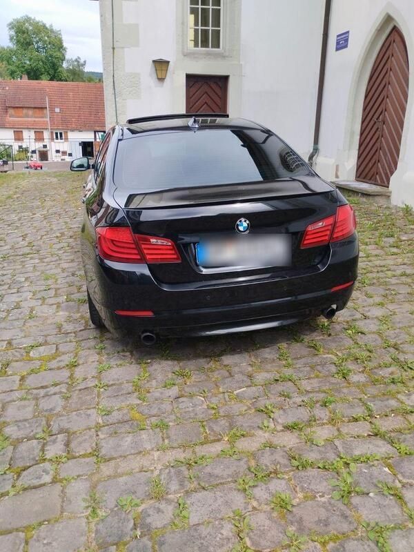 Schwarz Gebraucht 2012 BMW 535 Sport Line Limousine | 14.900 € (Superpreis) - Bild 1/4