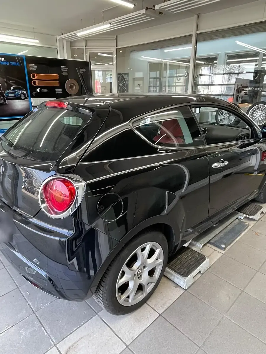 Gebraucht Alfa Romeo MiTo 134 PS (98 kW) 2011 Schwarz Kleinwagen