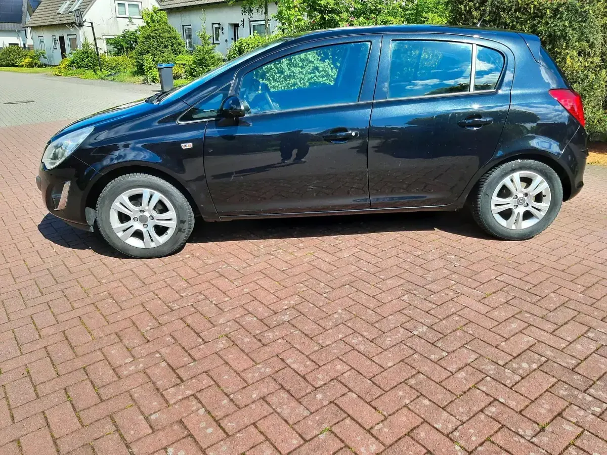 Gebraucht Opel Corsa 86 PS (63 kW) 2013 Schwarz Kleinwagen