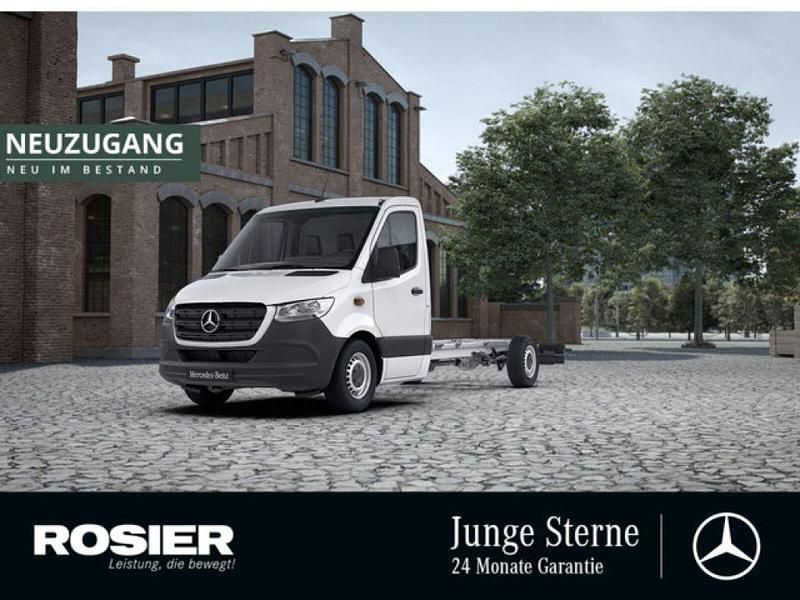 Weiss / arktikweiss Gebraucht 2022 Mercedes Sprinter Van | 38.021 € (Fairer Preis) - Bild 1/4