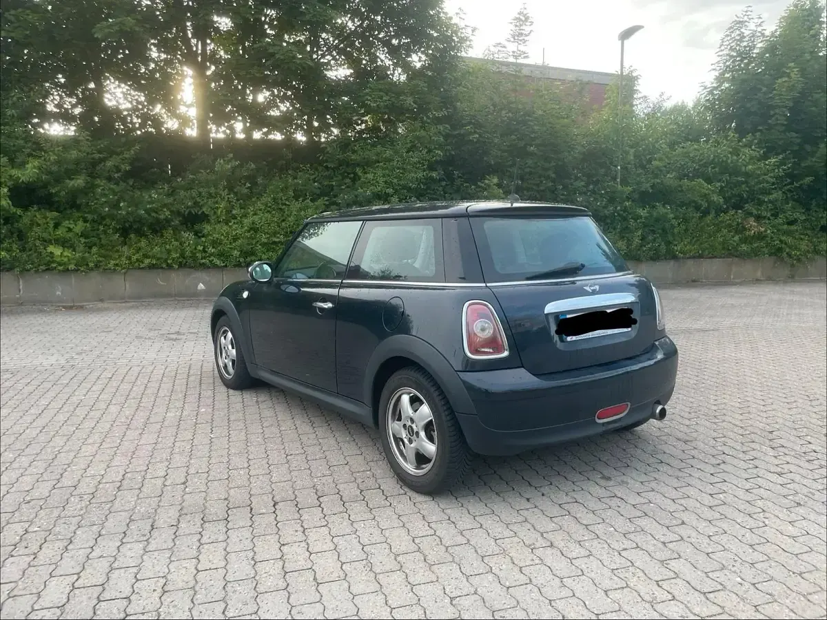 Gebraucht Mini Cooper 90 PS (66 kW) 2008 Schwarz Kleinwagen