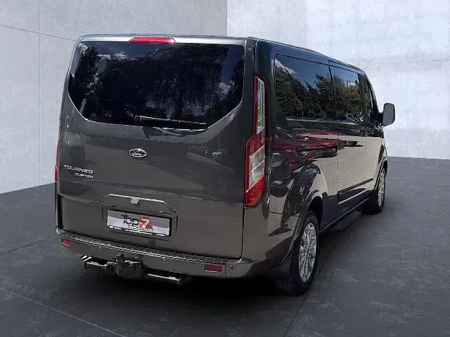 Gebraucht Ford Tourneo Custom Titanium X 170 PS (125 kW) 2023 Grau Van